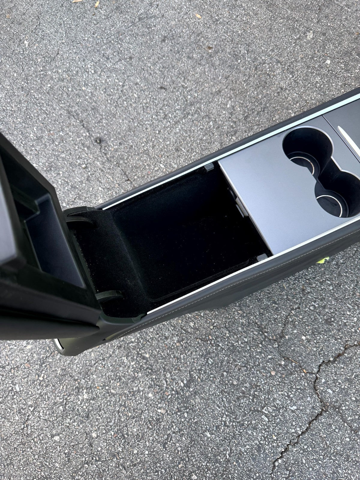 ♦️17-23 TESLA MODEL 3 CENTER CONSOLE ARMREST CUP HOLDER ASSEMBLY OEM, 175550171F