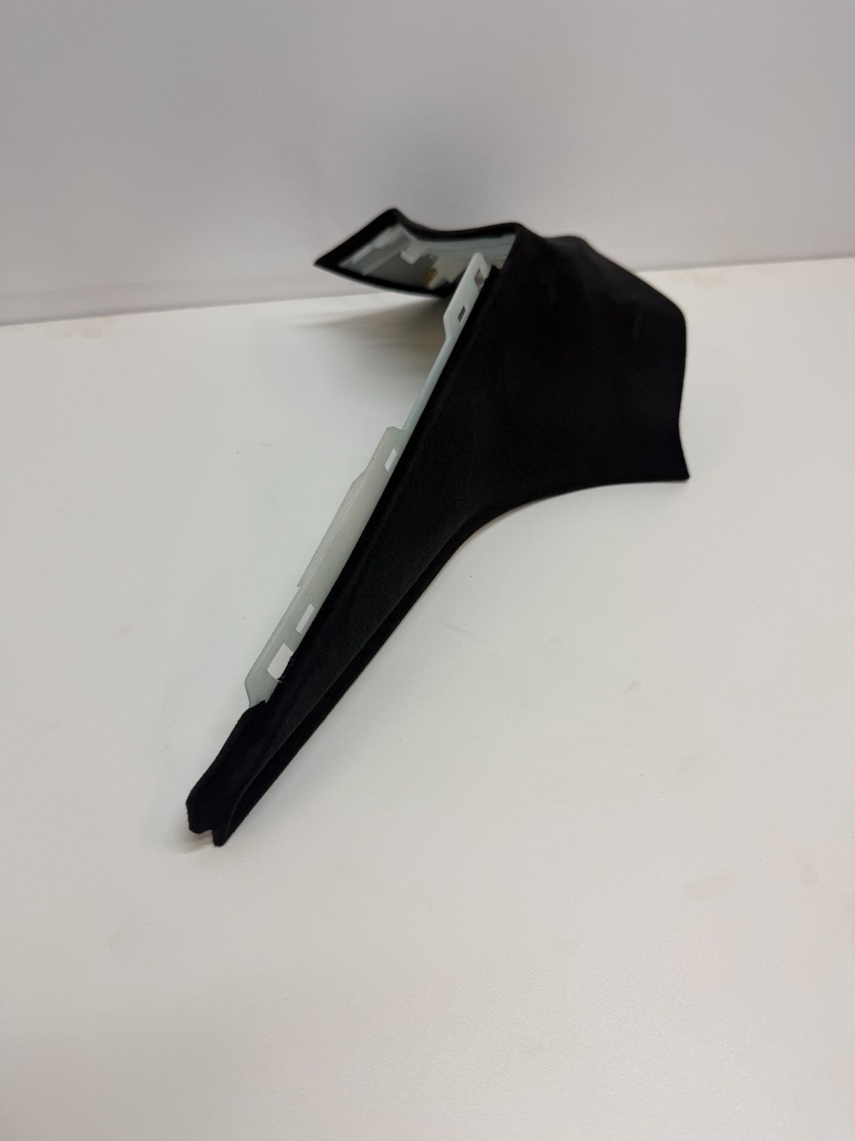 12-20 Tesla Model S Passenger Right Side C-Pillar Trim Cover Upper 1007458-06-C