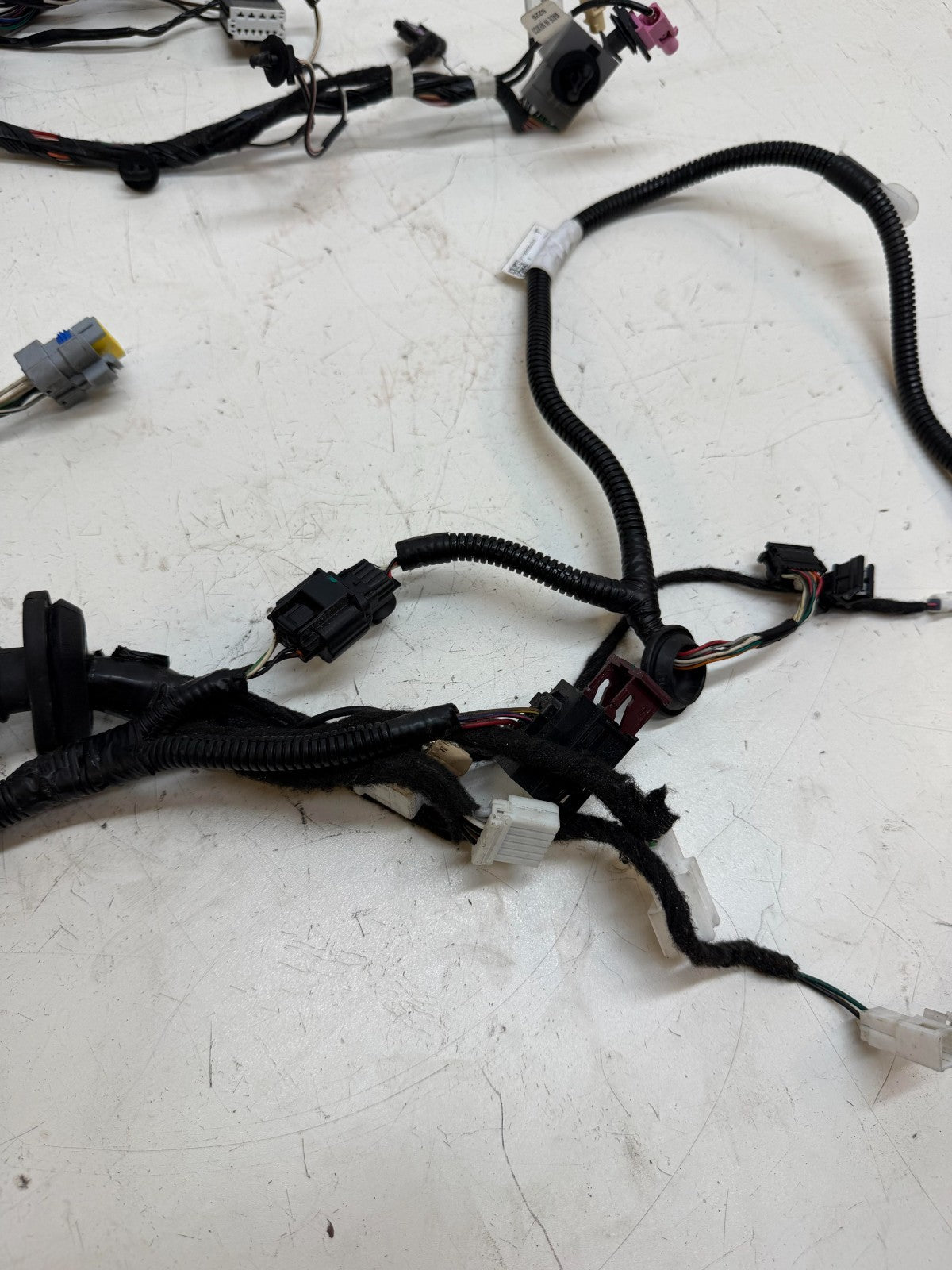 2016-2020 Tesla Model S Front Right Side Door Wire Wiring Harness 1069106-00-B