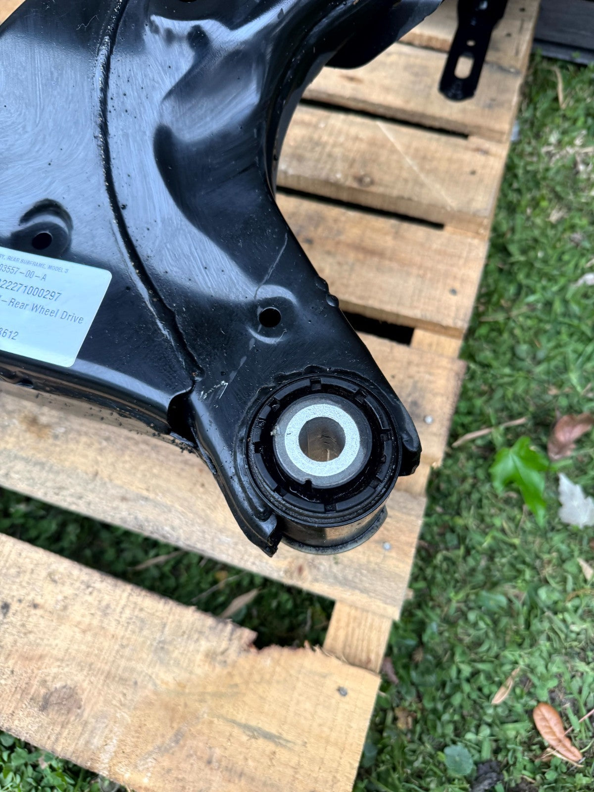 2017 - 2023 TESLA MODEL 3 REAR SUBFRAME CROSSMEMBER CRADLE OEM, 1103557-00-A