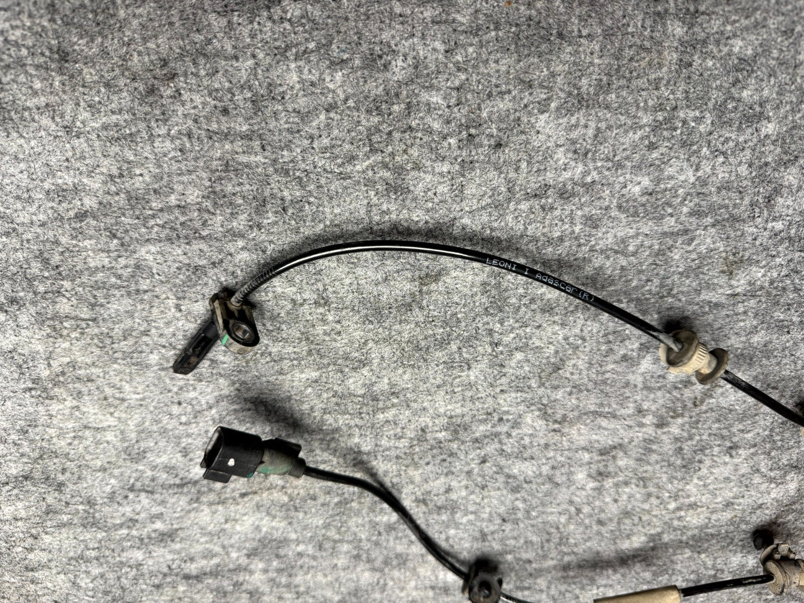 ♦️2017-2023 TESLA MODEL 3 FRONT RIGHT ABS WHEEL SPEED SENSOR OEM, 1044761-00-F