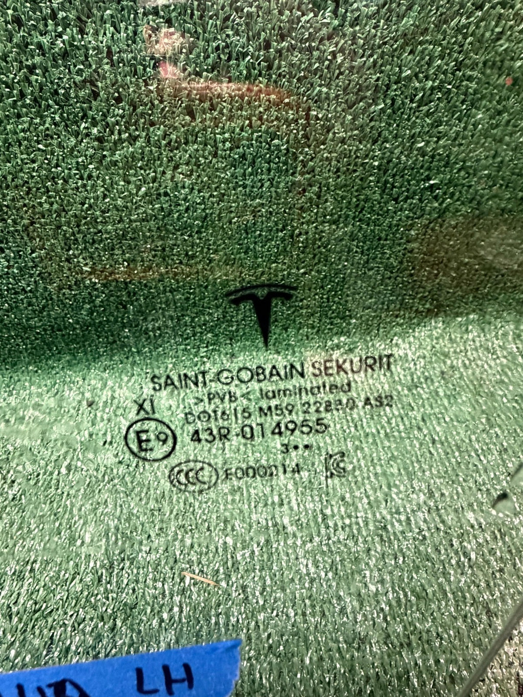 ♦️2020-2023 TESLA MODEL Y FRONT LEFT DRIVER SIDE DOOR WINDOW GLASS OEM