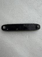 ♦️17-23 TESLA MODEL 3 REAR OVERHEAD CONSOLE DOME LIGHT READING MAP 109257500J