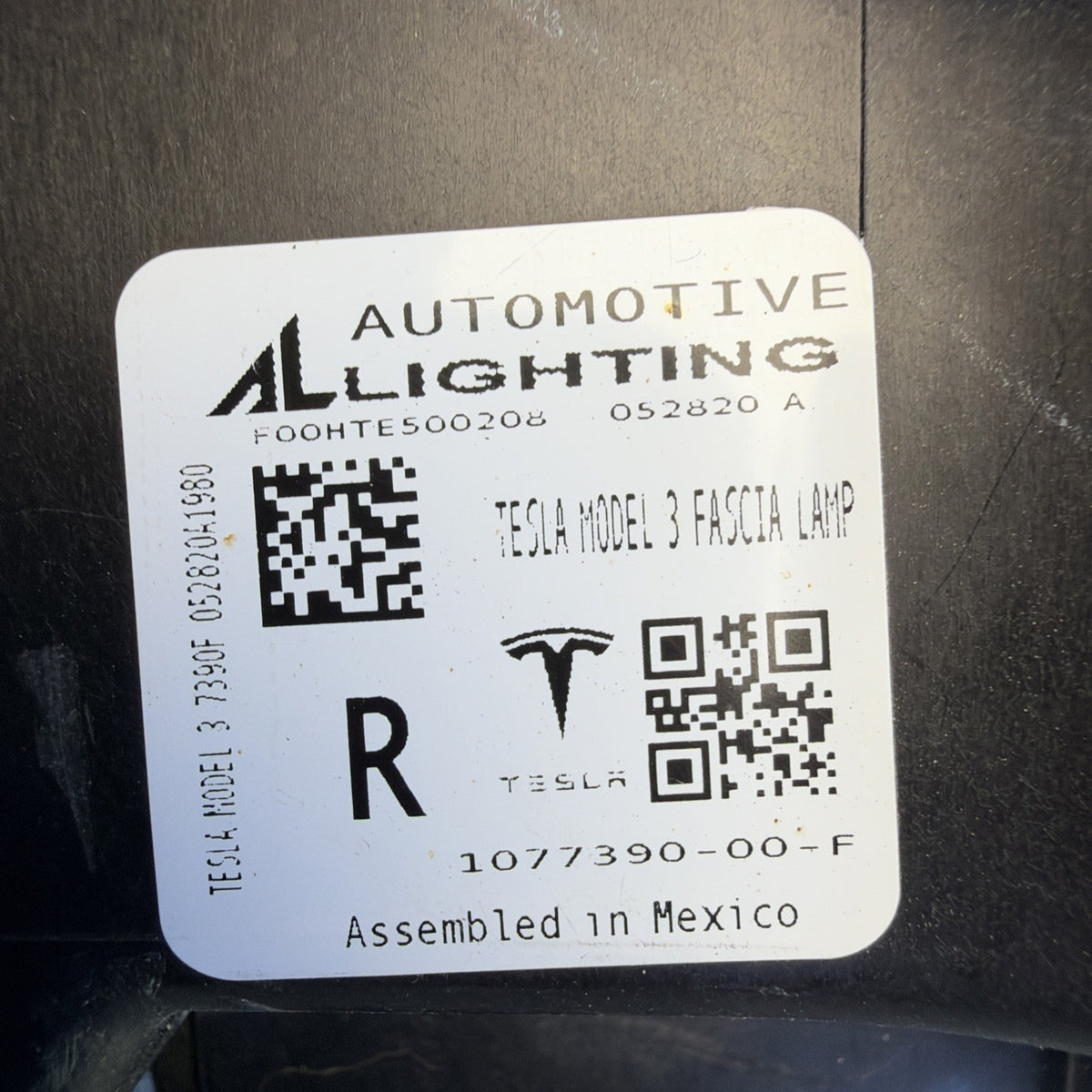 DMG‼️2017-2023 Tesla Model 3 RH Turn Signal Fog Light DRL OEM  1077390-00-F