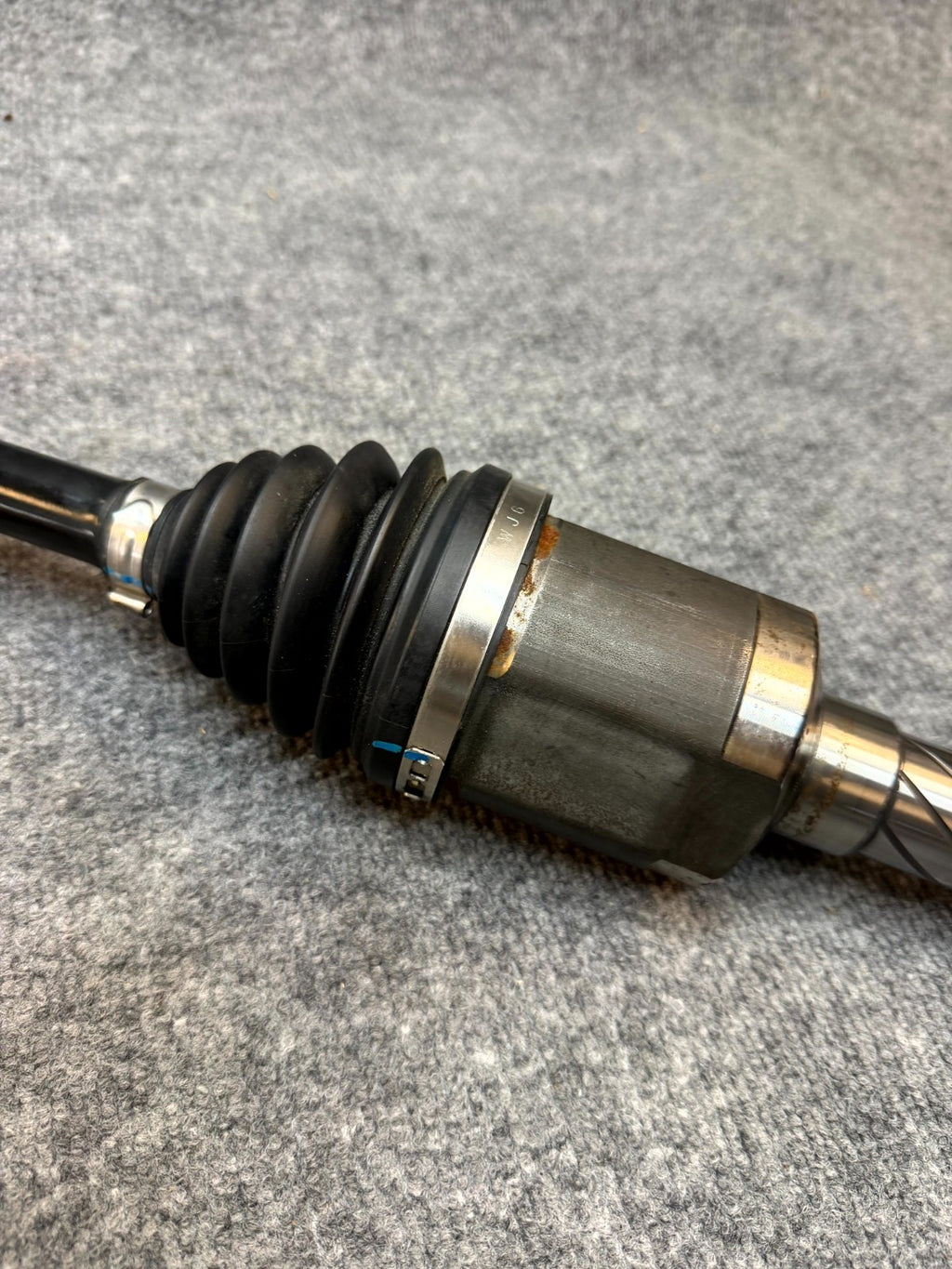 2020-2024 TESLA MODEL Y REAR LEFT OR RIGHT CV AXLE SHAFT HALFSHAFT OEM,118816100