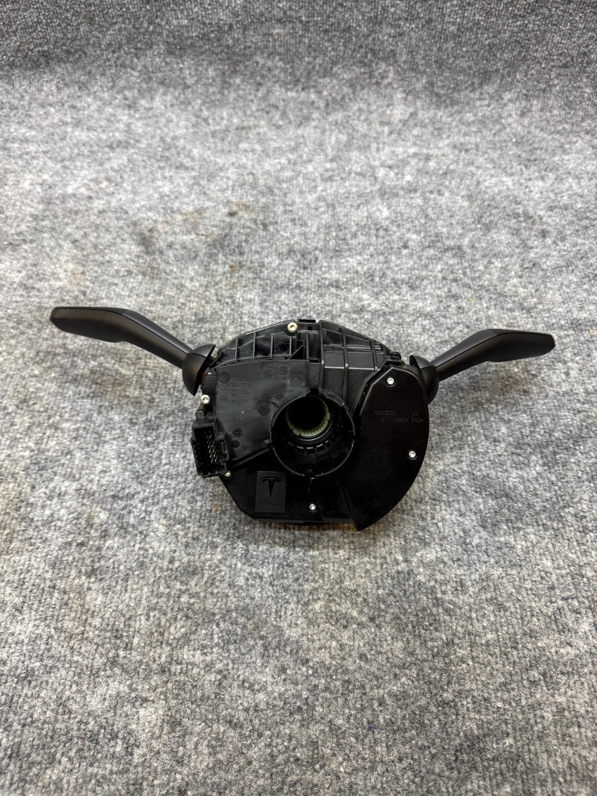 2017 - 2023 TESLA MODEL 3 STEERING COLUMN CONTROL MODULE OEM, 1097662-00-O