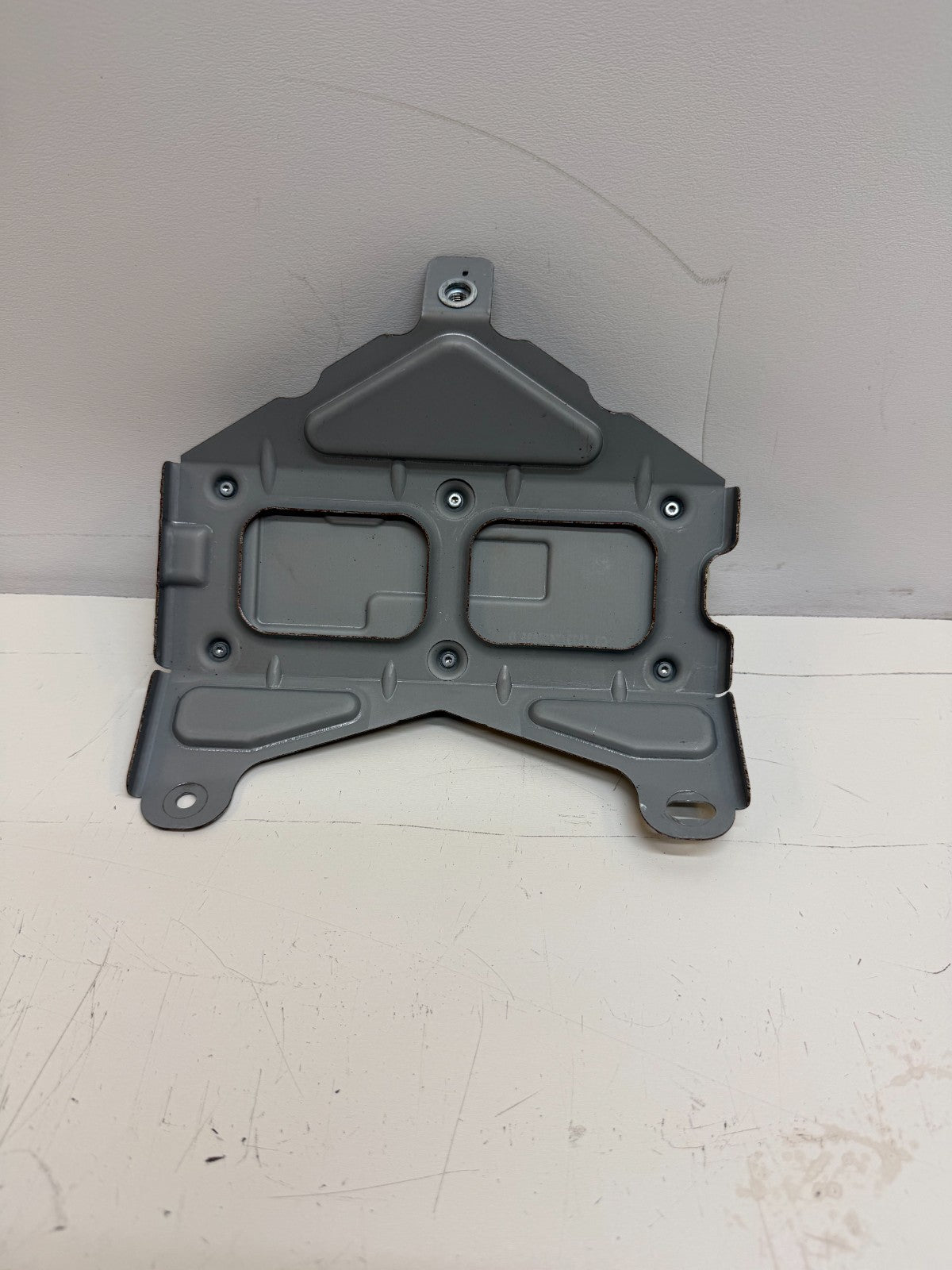 2020-2023 TESLA MODEL Y RADIO RECEIVER MODULE 1527974-00-D