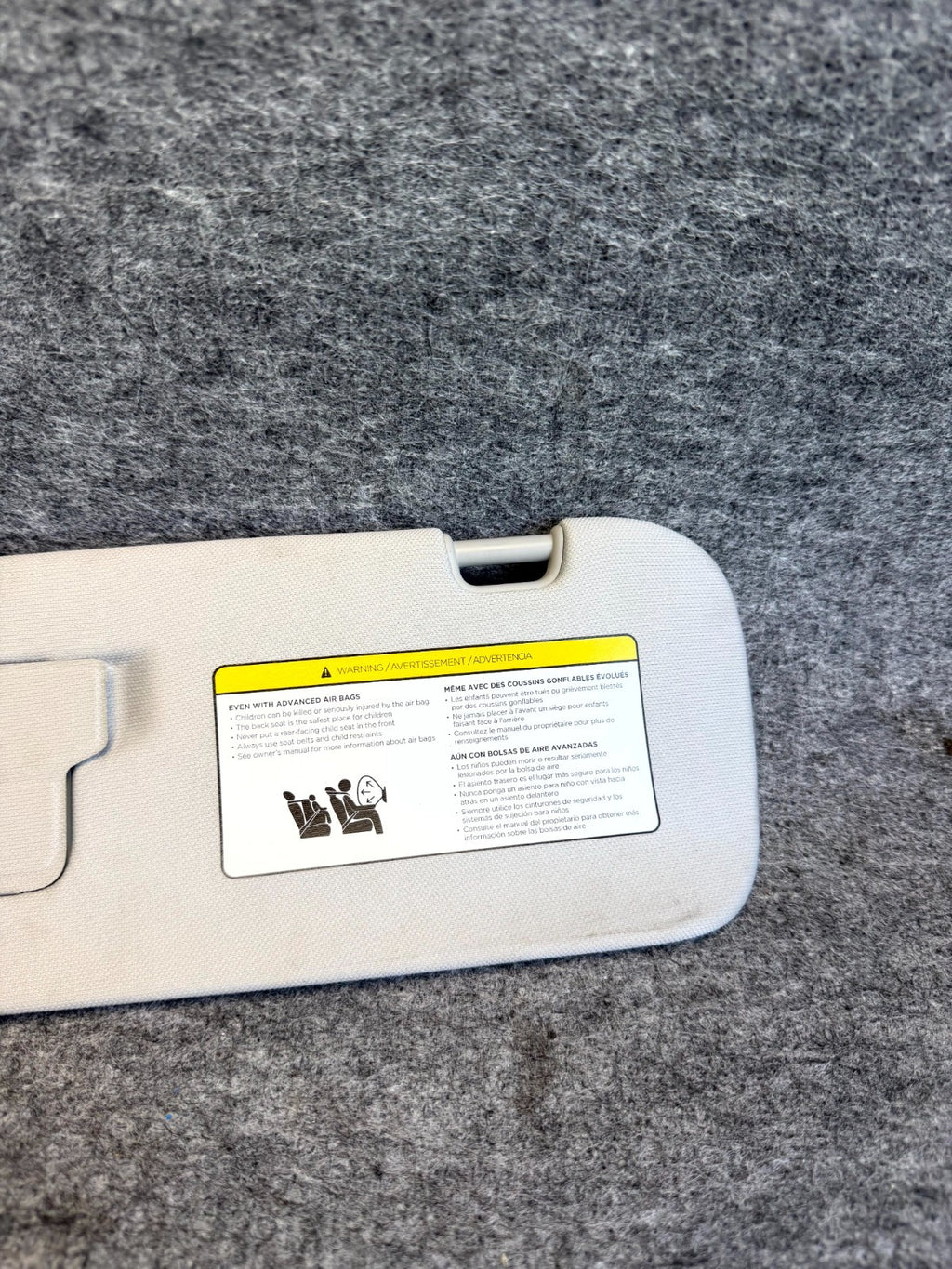 ♦️2017 - 2023 TESLA MODEL 3 FRONT LEFT DRIVER SIDE SUN VISOR OEM, 1490405-01-B