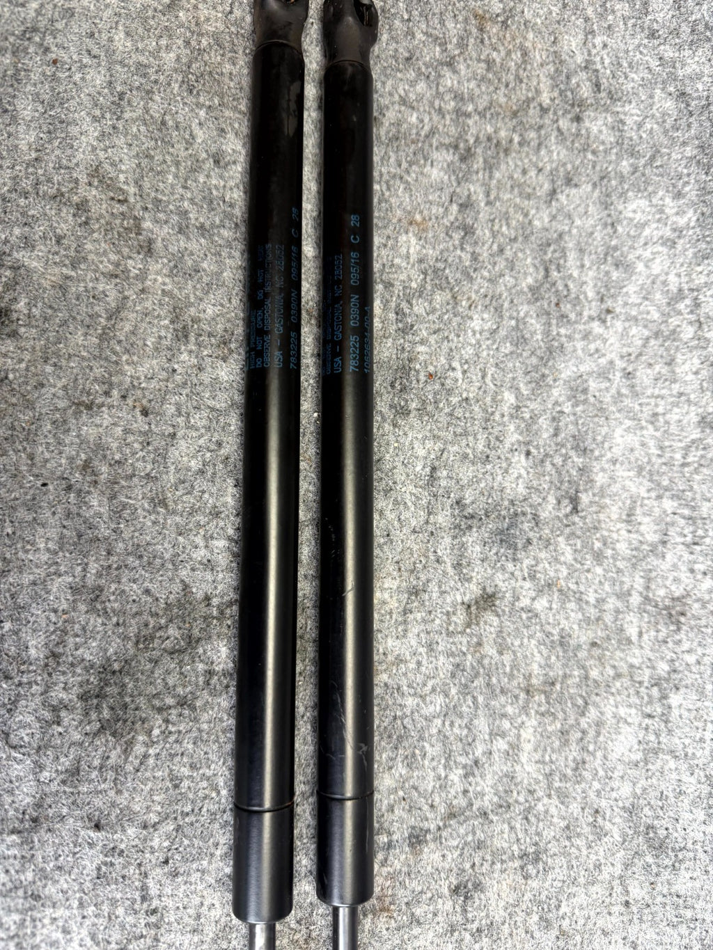♦️12-20 TESLA MODEL S FRONT LEFT/RIGHT BONNET HOOD LIFT GAS STRUT OEM 106263400A