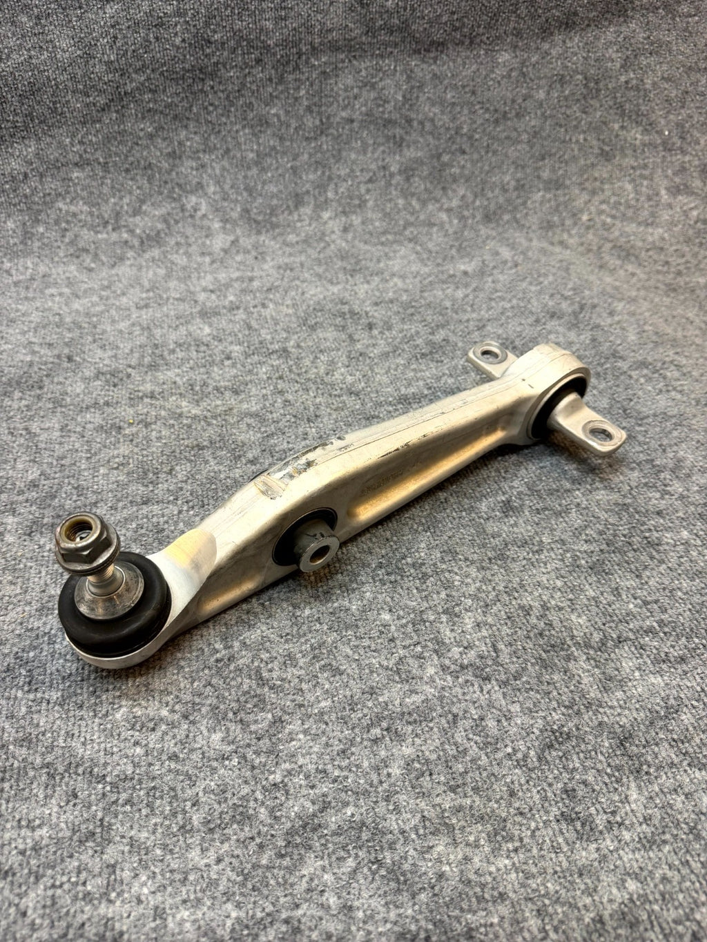 2020 - 2024 TESLA MODEL Y FRONT RIGHT / LEFT LOWER CONTROL ARM OEM, 1188341-00-C