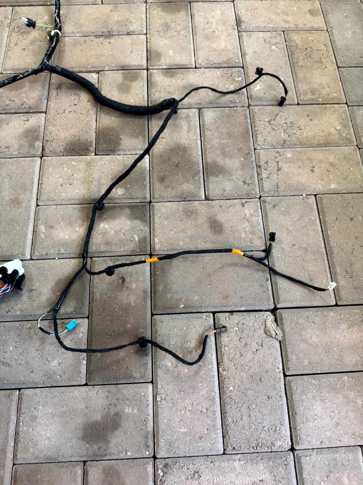 20-24 TESLA MODEL Y FRONT RIGHT SIDE DOOR WIRE WIRING HARNESS OEM, 1489052-00-F