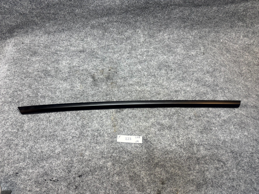 2020 - 2024 TESLA MODEL Y REAR LEFT DOOR WINDOW MOLDING TRIM OEM, 1495722-00-B