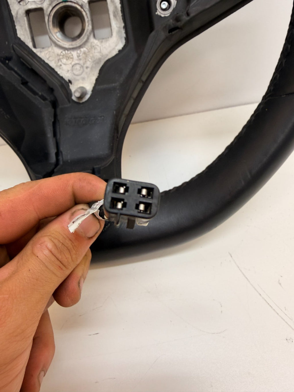 2015-2021 TESLA MODEL S LEATHER HEATED STEERING WHEEL 1036774-00-D