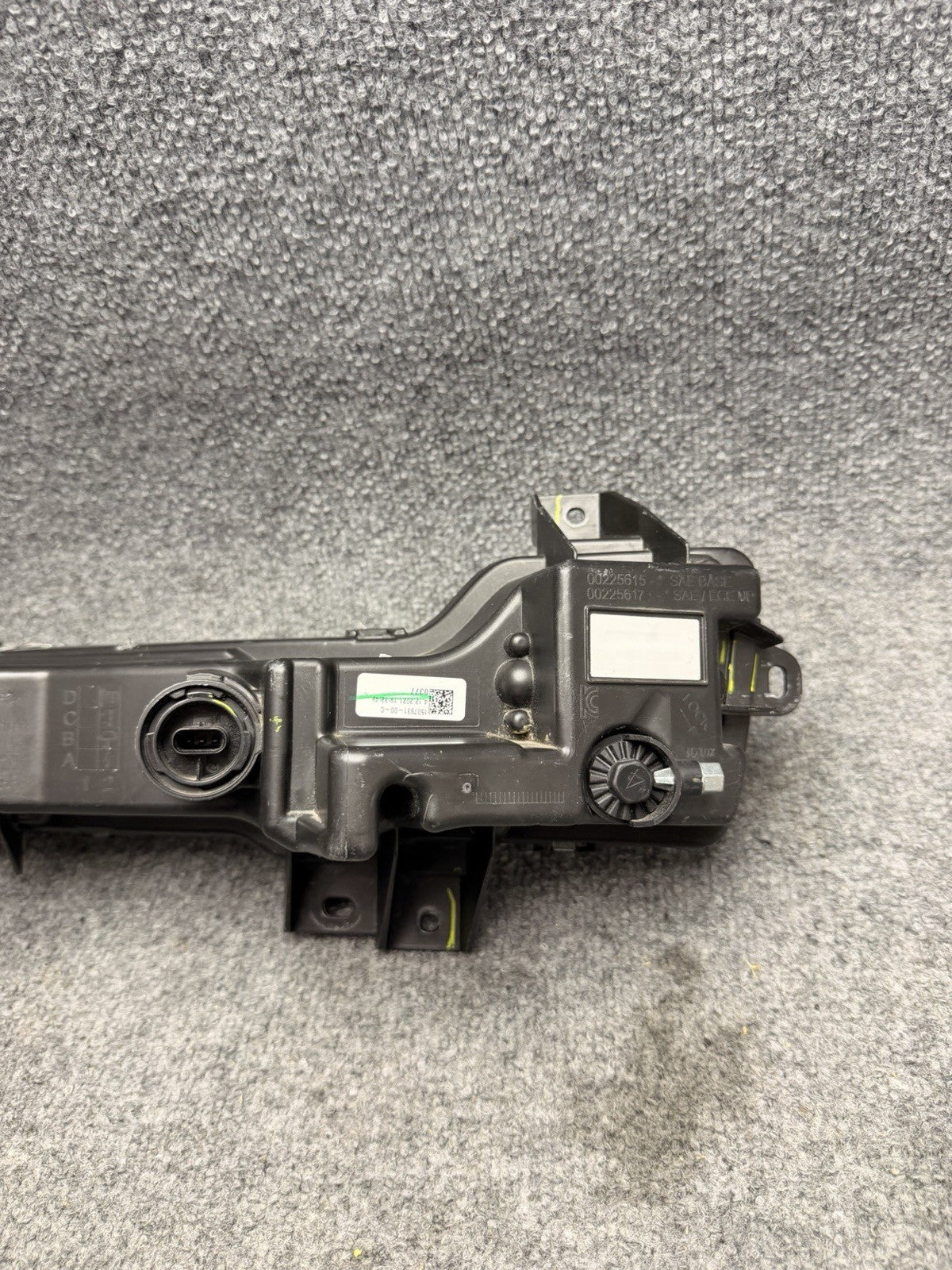 DAMAGED‼️ 20-23 Tesla 3-Y RIGHT Passenger OEM Fog Light Facia Lamp 1507931-00-C