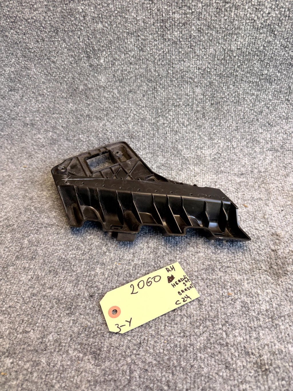 2017-2023 TESLA MODEL 3/Y LEFT DRIVER SIDE HEADLIGHT BRACKET OEM, 245.461-01