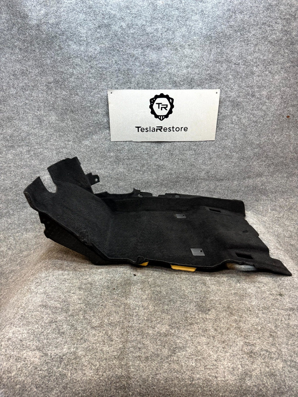 2020–2024 TESLA MODEL Y FRONT RIGHT FLOOR CARPET COVER LINER TRIM OEM 149306000J