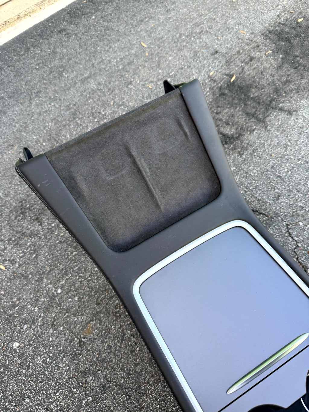 ♦️17-23 TESLA MODEL 3 CENTER CONSOLE ARMREST CUP HOLDER ASSEMBLY OEM, 175550171F