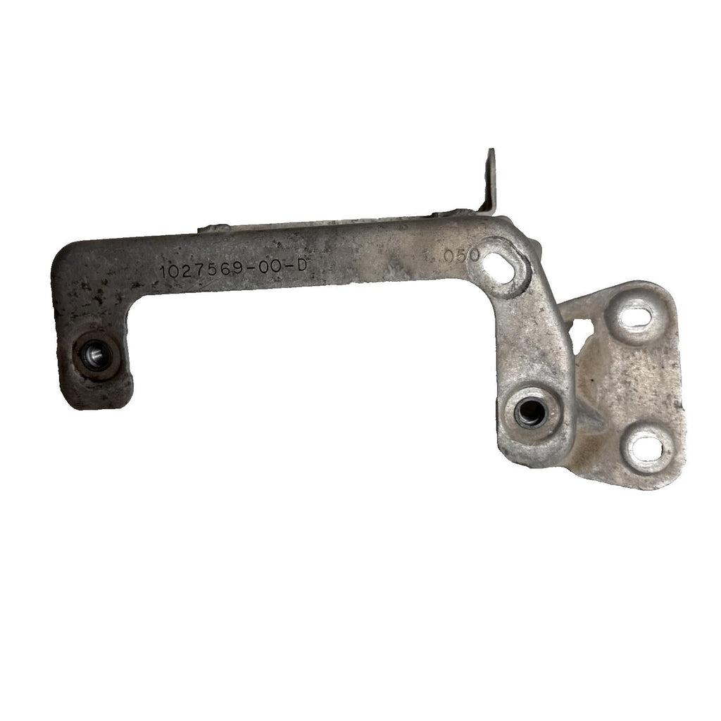 ♦️2016 - 2020 TESLA S MS BATTERY CHILLER OIL COOLER BRACKET OEM, 1027569-00-D