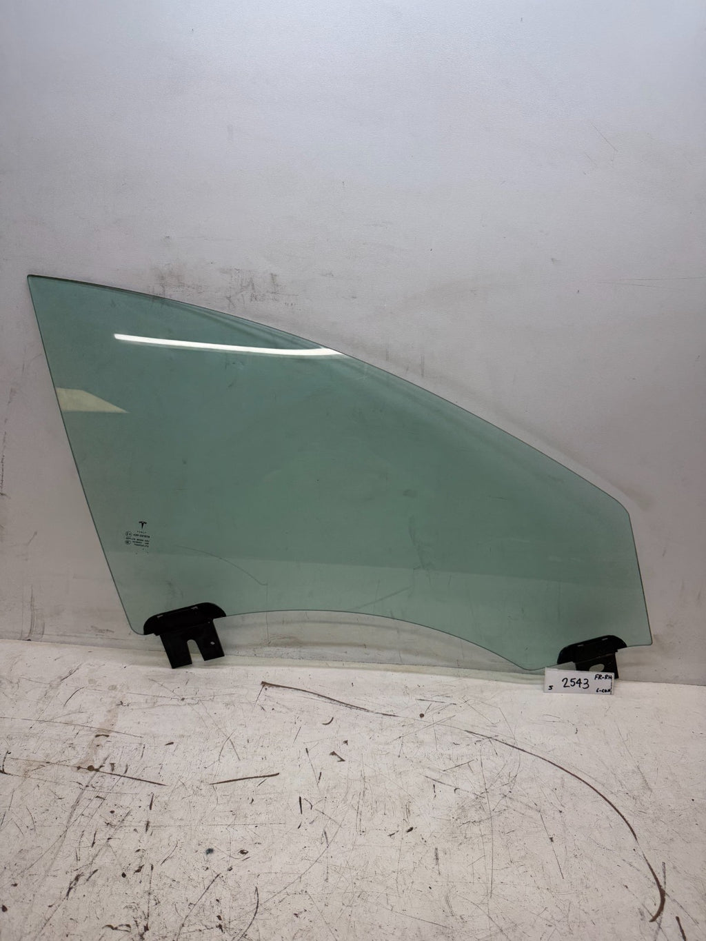 2012-20 Tesla Model S Front Right Passenger Side Door Window Glass 43R-001074