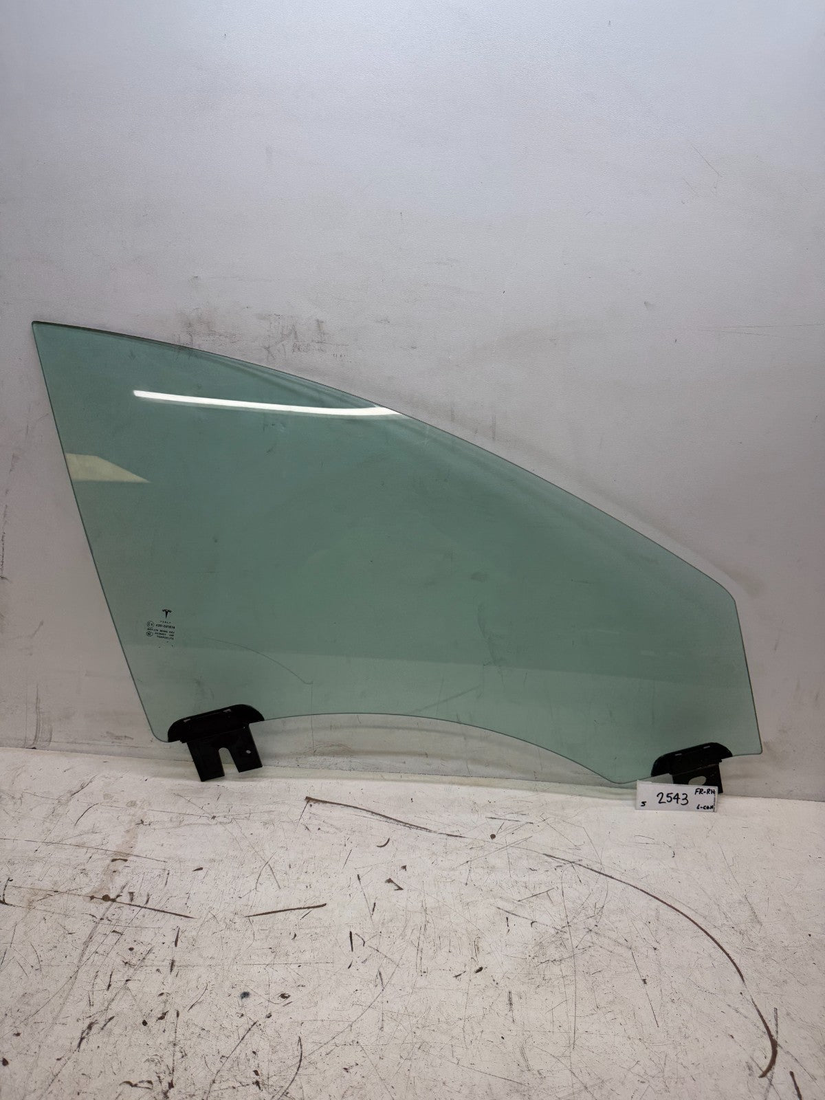 2012-20 Tesla Model S Front Right Passenger Side Door Window Glass 43R-001074