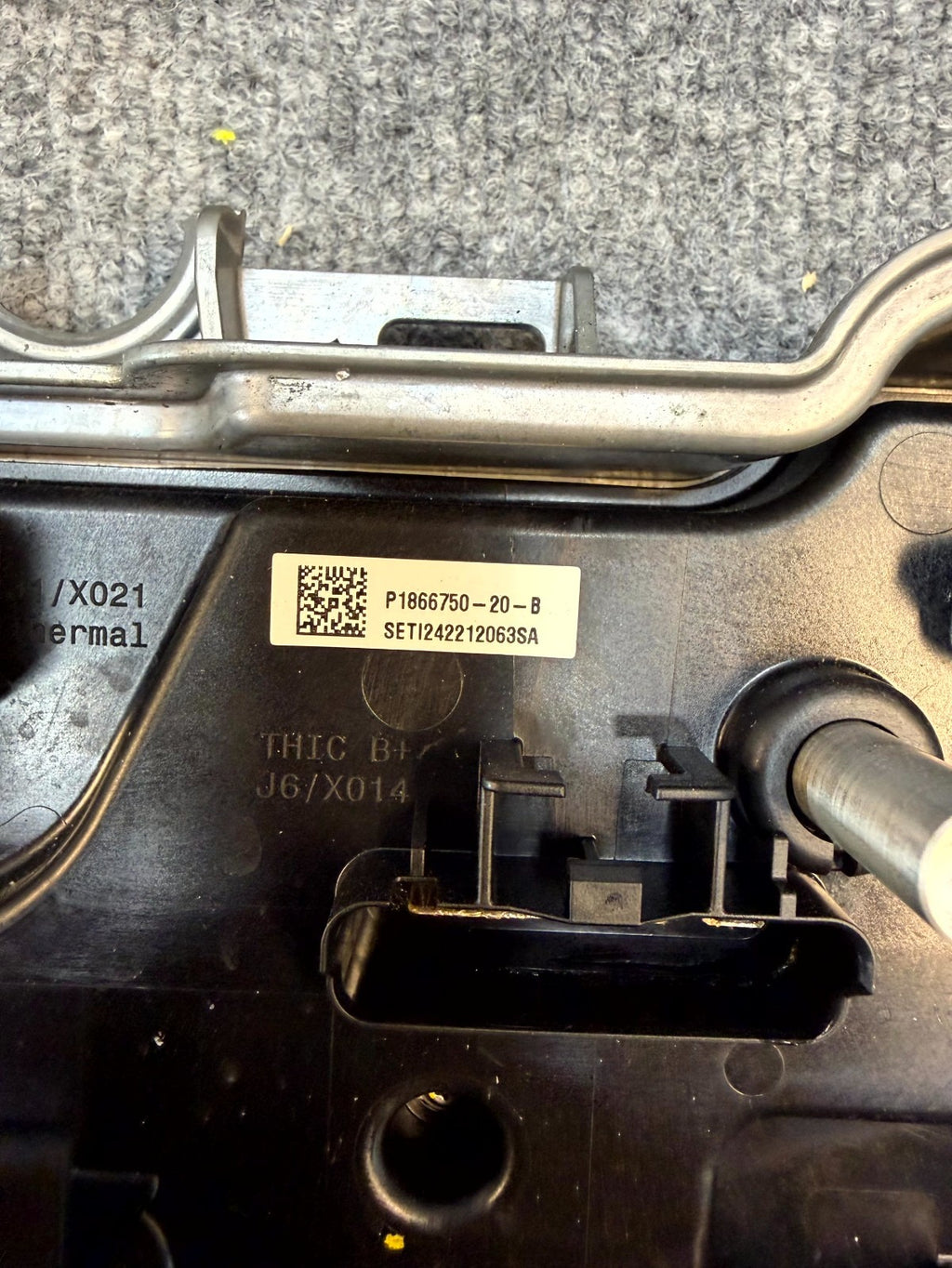 2020-2024 TESLA MODEL Y FRONT BODY COMPUTER CONTROL MODULE COVER OEM, 1497327-00