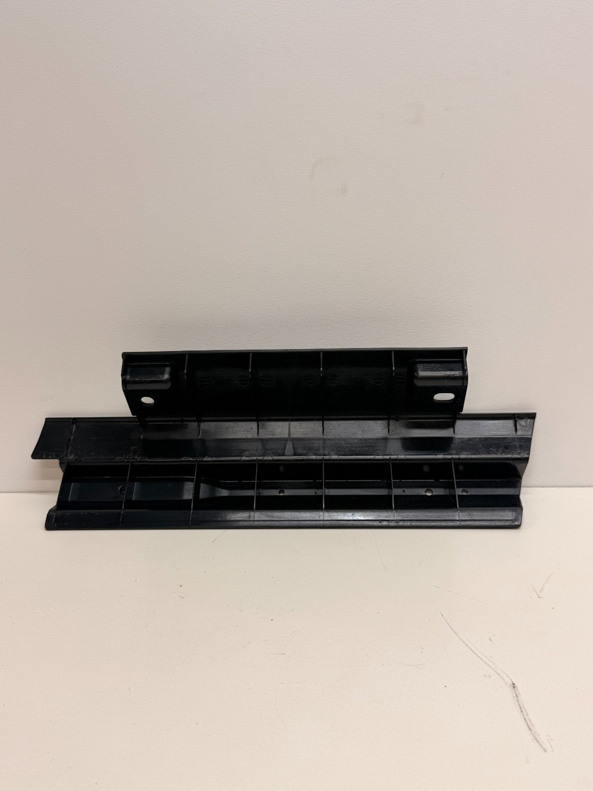 12-20 Model S Rear Passenger Side Trunk Carpet Mount Bracket Right 1009174-00-E