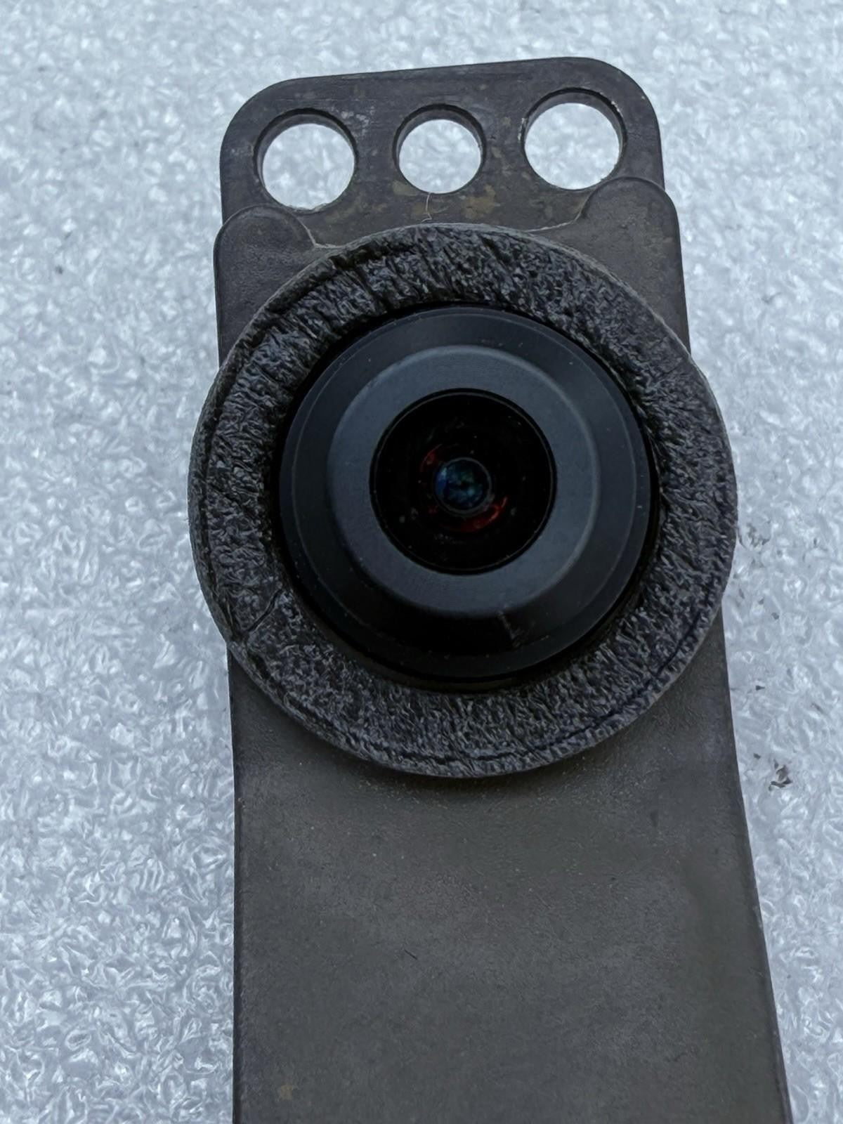 ♦️16-20 Tesla Model X RIGHT B-PILLAR EXTERIOR MOUNT CAMERA OEM, 1069104-00-D
