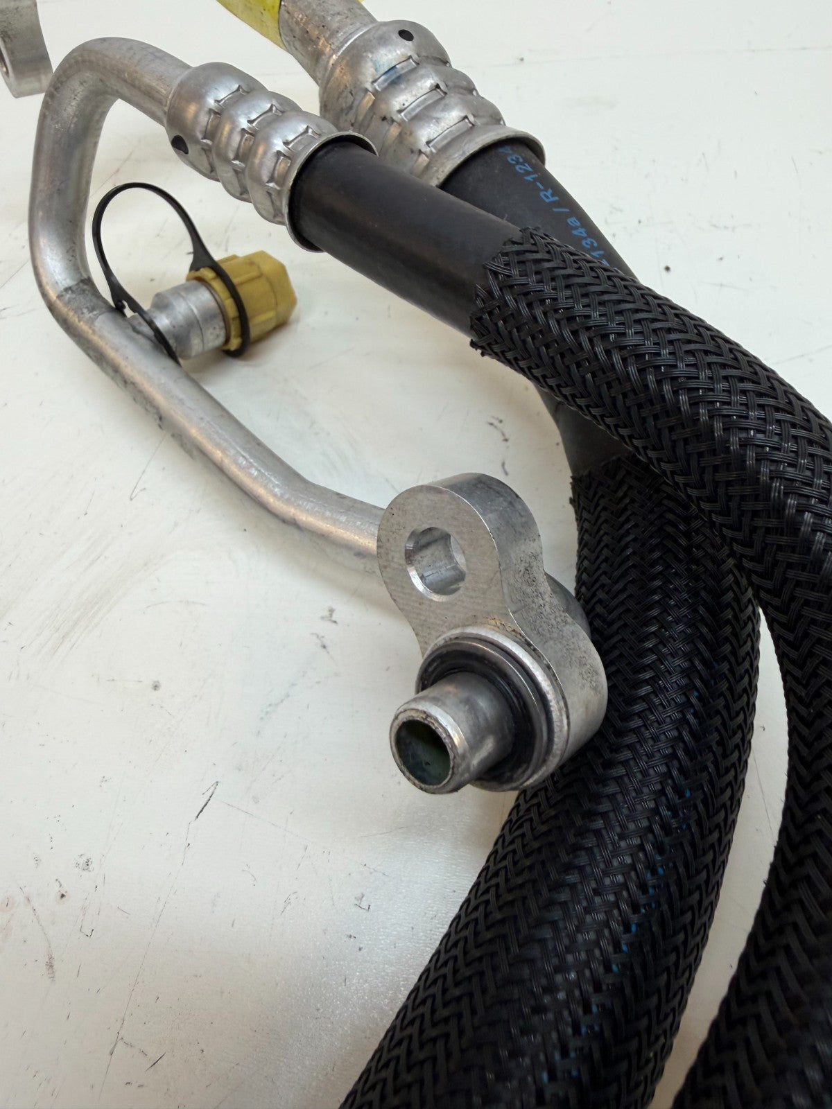2017-2023 TESLA MODEL 3/Y Ac Air Conditioning Compressor Hose 1502020-00-C