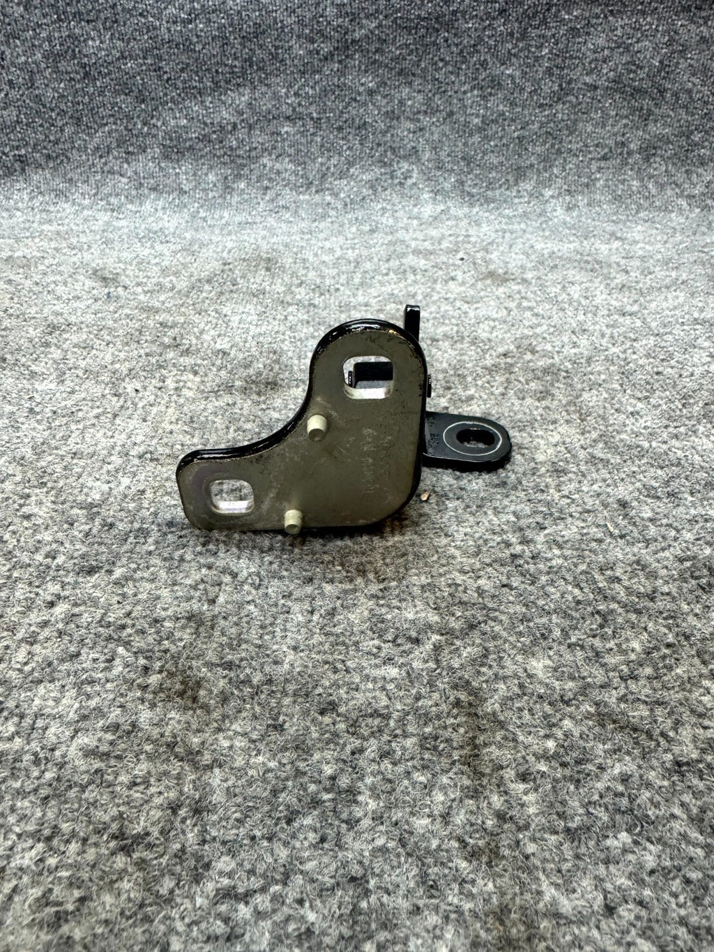 2020 - 2024 TESLA MODEL Y REAR RIGHT PASSENGER SIDE DOOR HINGE OEM, 1626080-00-C