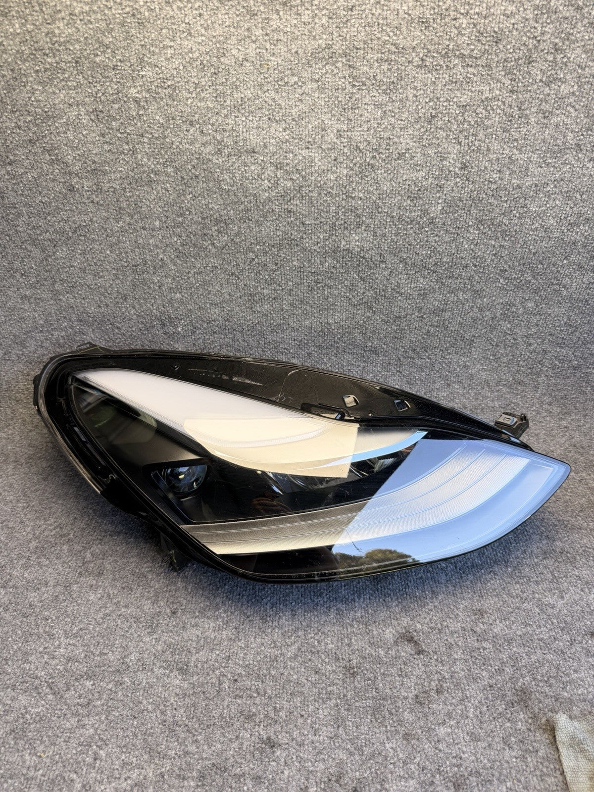 21-23 Tesla Model 3 Front Right Headlight Projector Headlamp RH 1514953-00-E