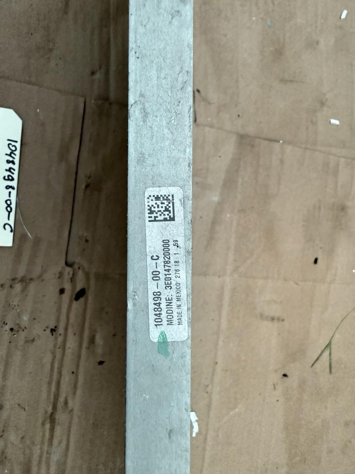 ♦️2016-2020 TESLA MODEL X AC AIR CONDITIONING CENTER CONDENSER OEM, 1048498-00-B