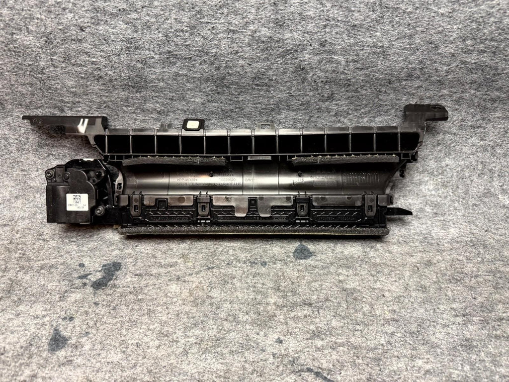 ♦️17-23 TESLA MODEL 3 DASH LEFT SIDE HEATER AC AIR VENT DUCT OEM, 1083320-00-D
