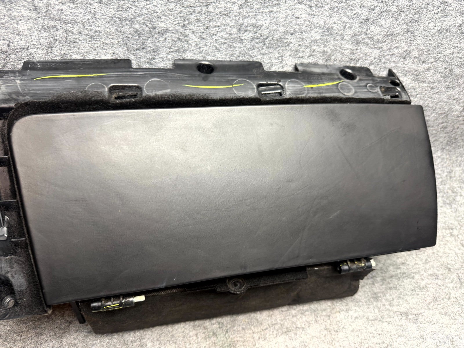 ♦️2012–2020 TESLA MODEL S GLOVE BOX STORAGE COMPARTMENT ASSY OEM, 1003327-01-N