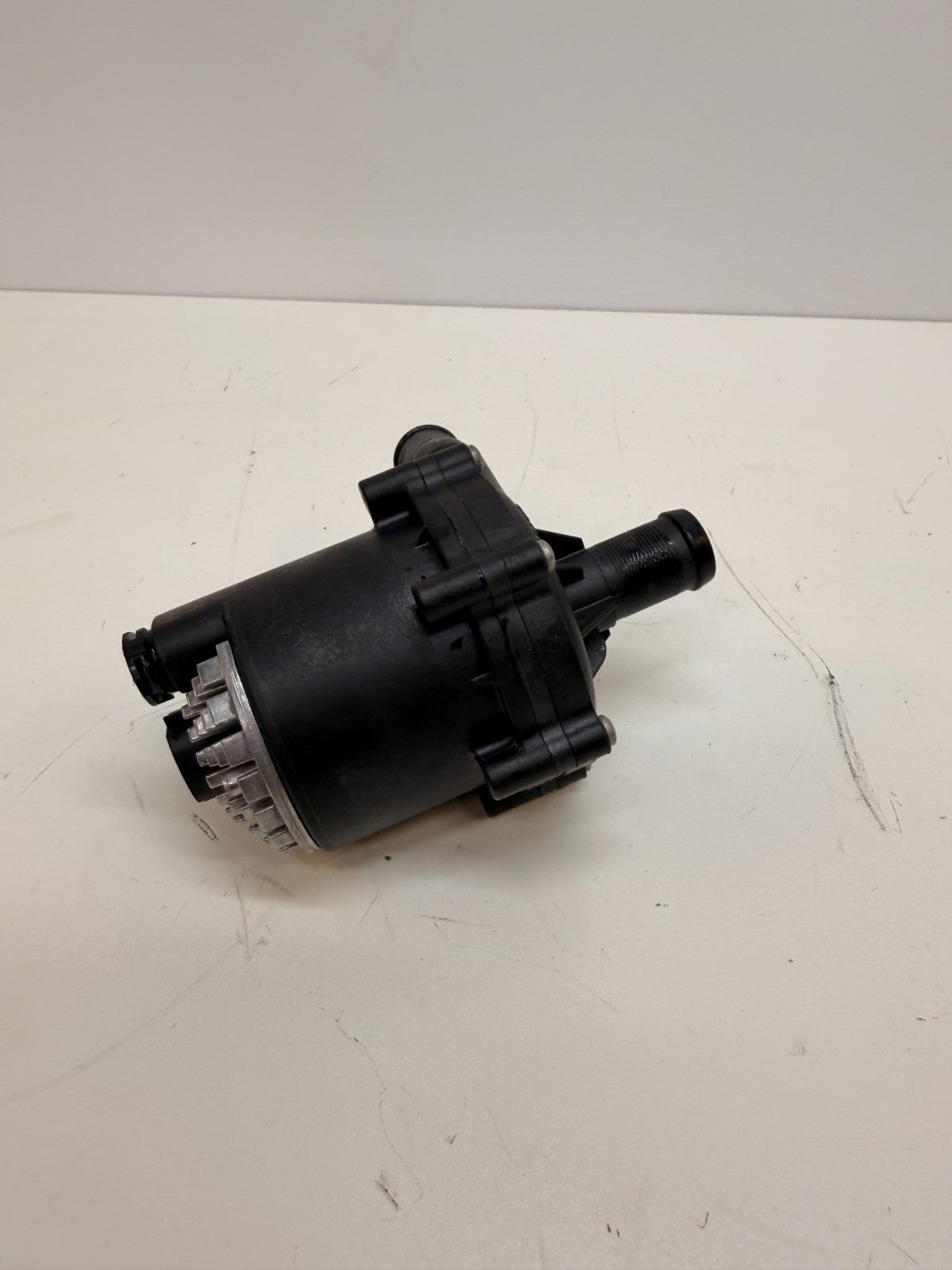 12-16 Tesla Model S Battery Cooling Auxiliary Water Pump Motor 1067473-00-H
