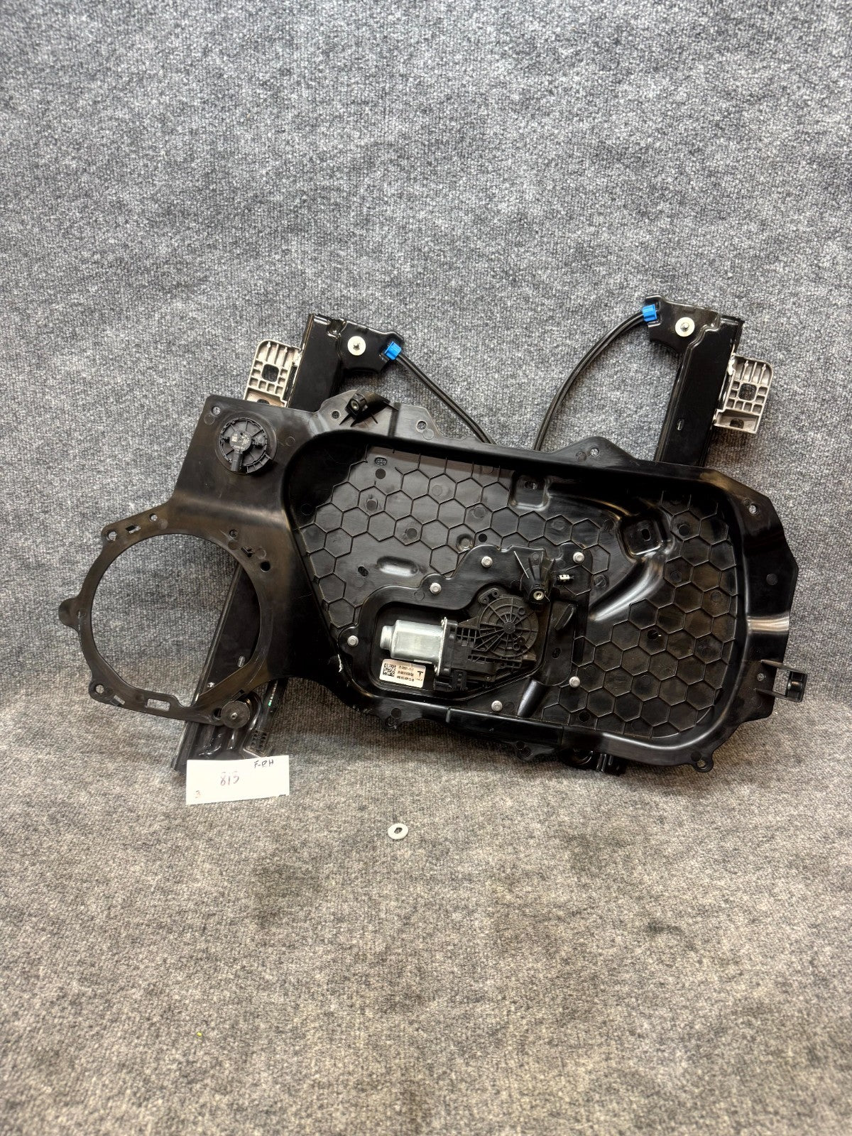 2017-2023 TESLA MODEL 3 FRONT RIGHT DOOR WINDOW REGULATOR & MOTOR OEM 109662110F