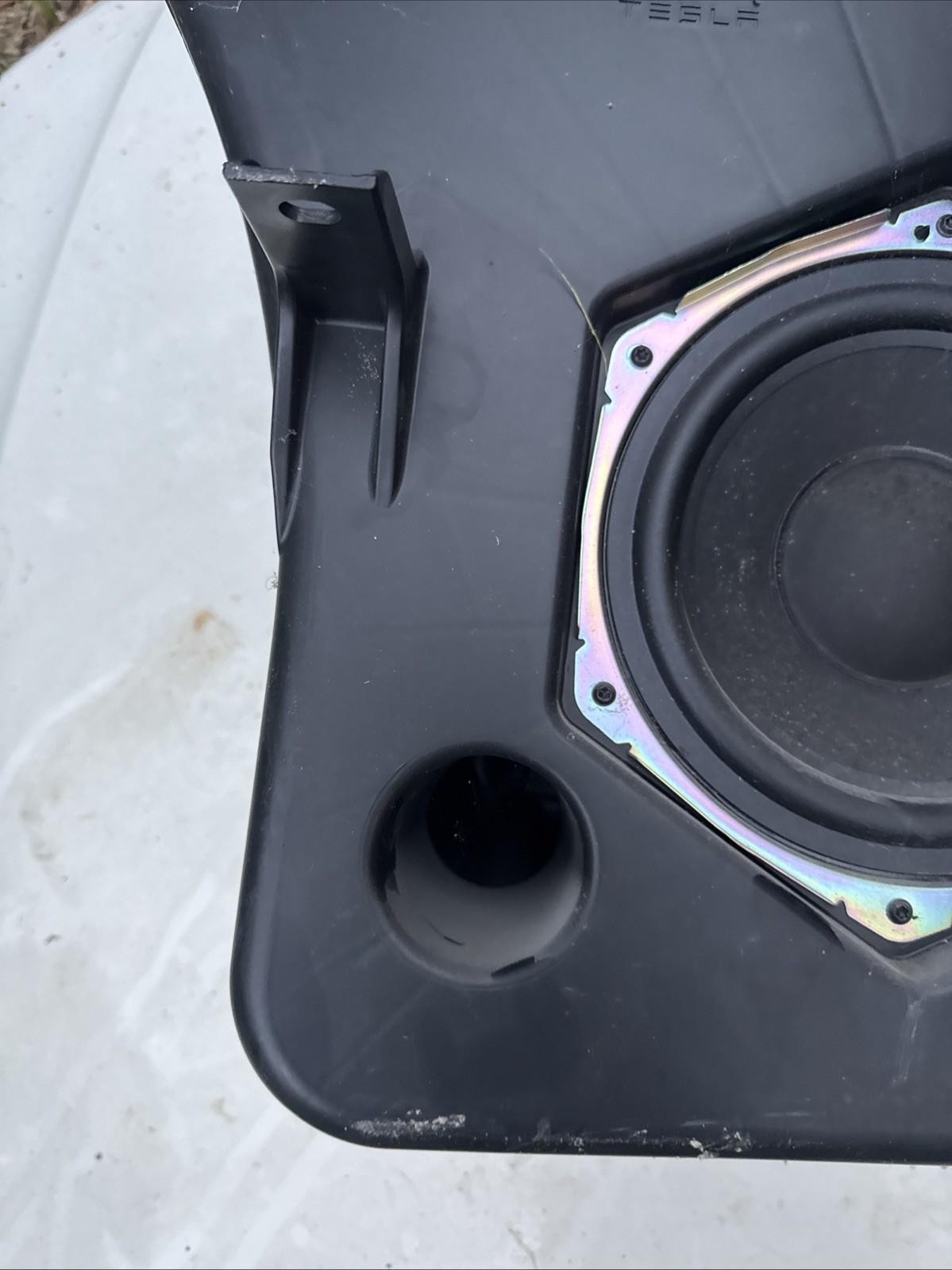 ♦️2012-2020 TESLA MODEL S SUBWOOFER SPEAKER BASS BOX ASSEMBLY OEM, 1042544-00-B
