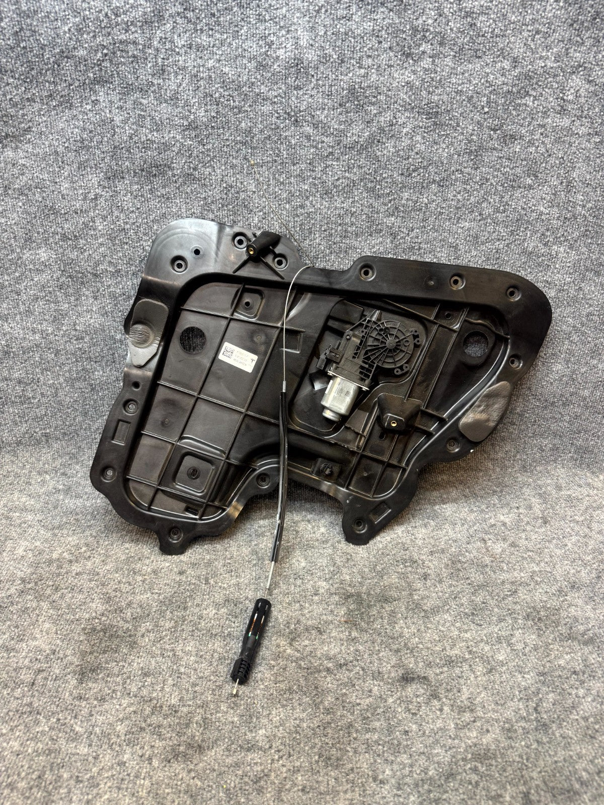 2017-2023 TESLA MODEL 3 REAR RIGHT DOOR WINDOW REGULATOR & MOTOR OEM, 109662310F