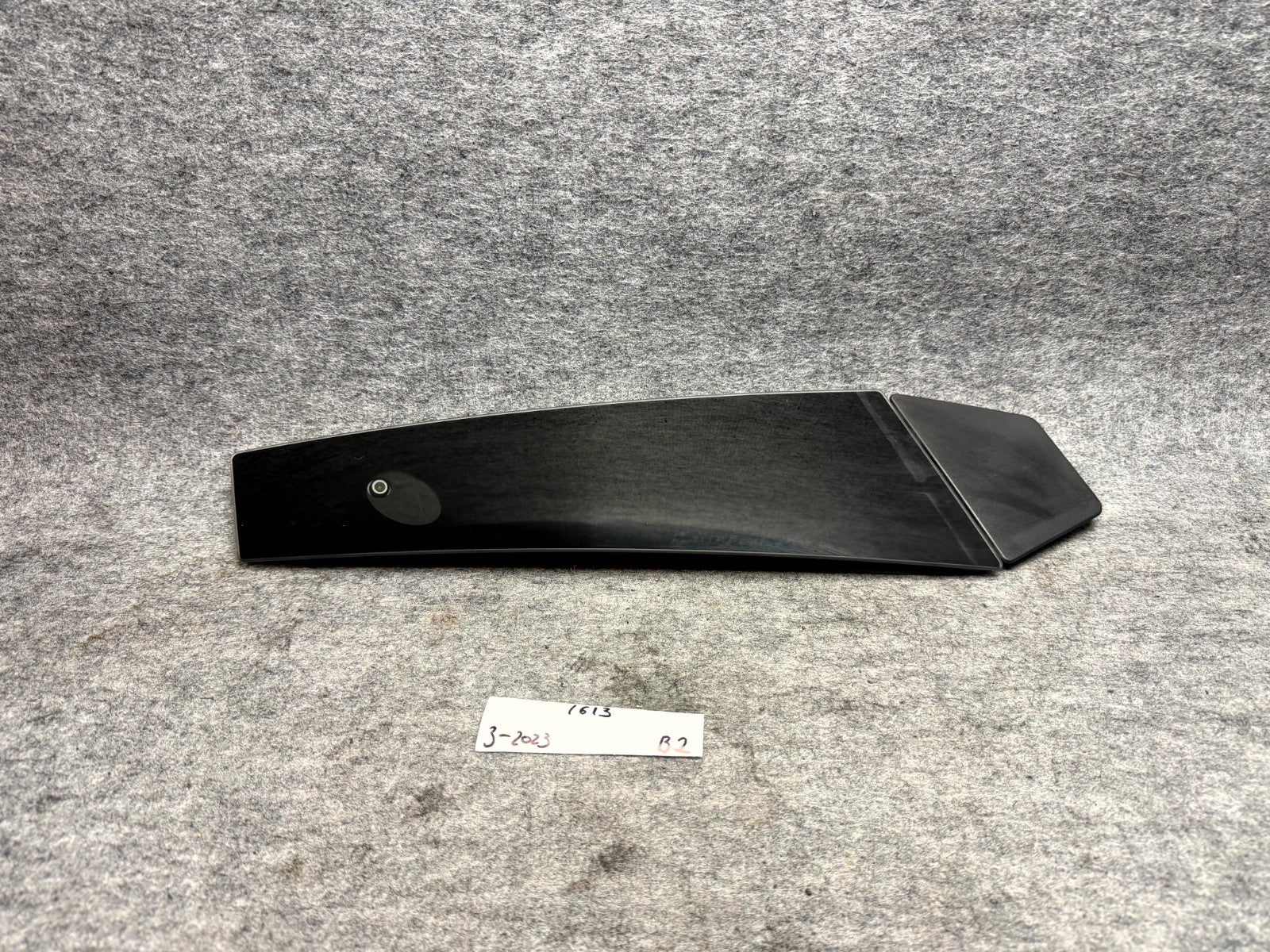 ♦️2017 - 2023 TESLA MODEL 3 RIGHT SIDE B-PILLAR APPLIQUE CAMERA OEM 1100437-00-E