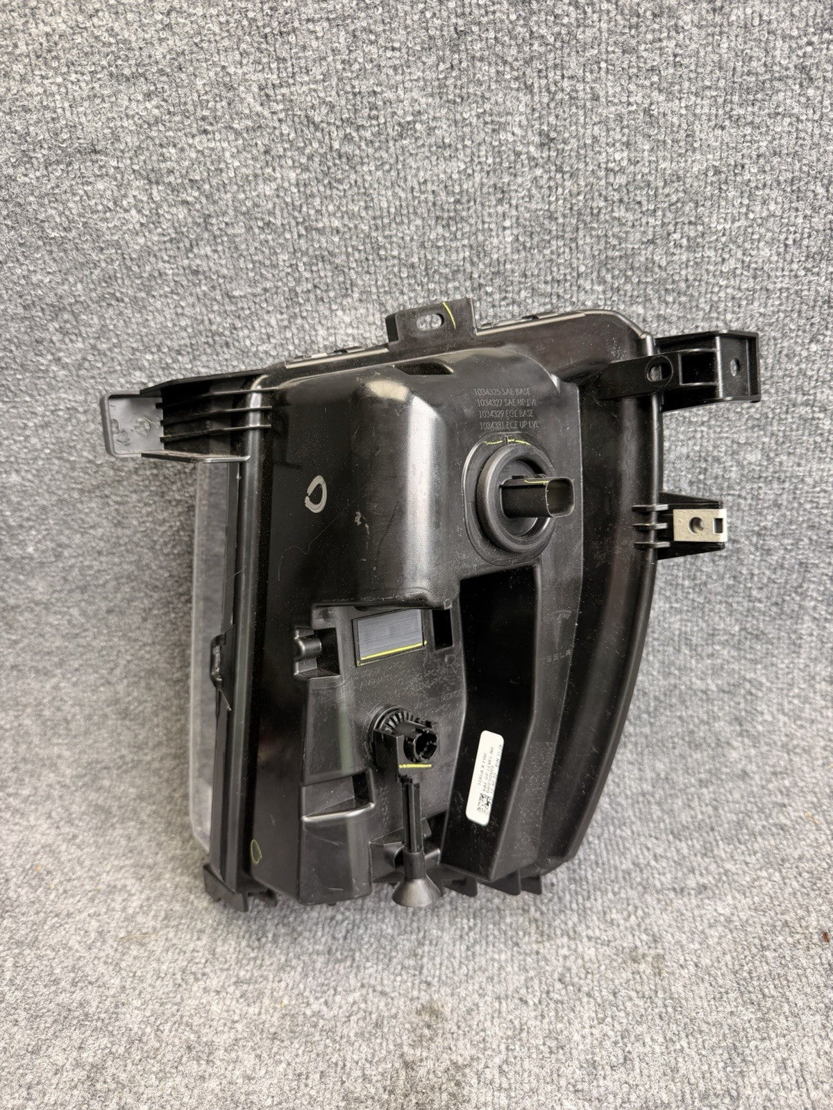 TESLA MODEL X FOG LIGHT RIGHT PASSENGER 2016 2017 18 2019 2020 OEM 1034327-00-C