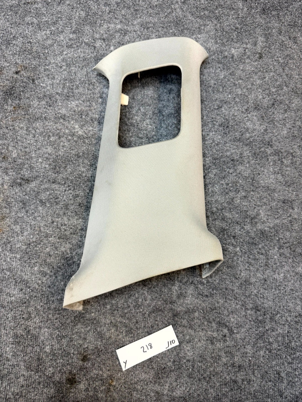 2020 - 2024 TESLA MODEL Y RIGHT SIDE B PILLAR UPPER TRIM COVER OEM, 1494607-00-C
