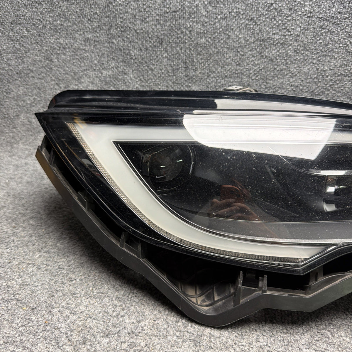 2022-2025 TESLA MODEL S RIGHT HEADLIGHT BLACK Projector LED 1563714-00-F OEM