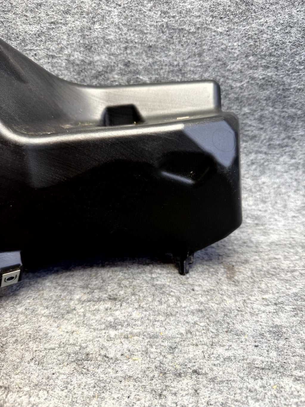 ♦️17-23 TESLA MODEL 3 WINDSHIELD WIPER WASHER FLUID RESERVOIR TANK OEM,109606200