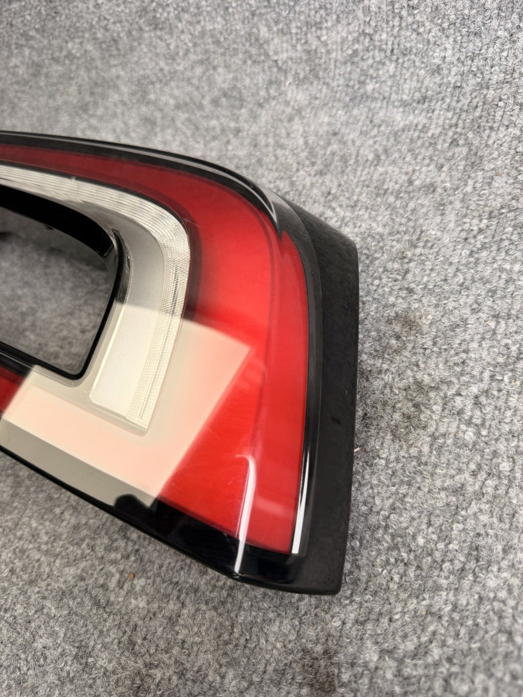 2024-2025 Tesla Model 3 Highland Tail Lamp Liftgate Trunk Right 1691500-00-F