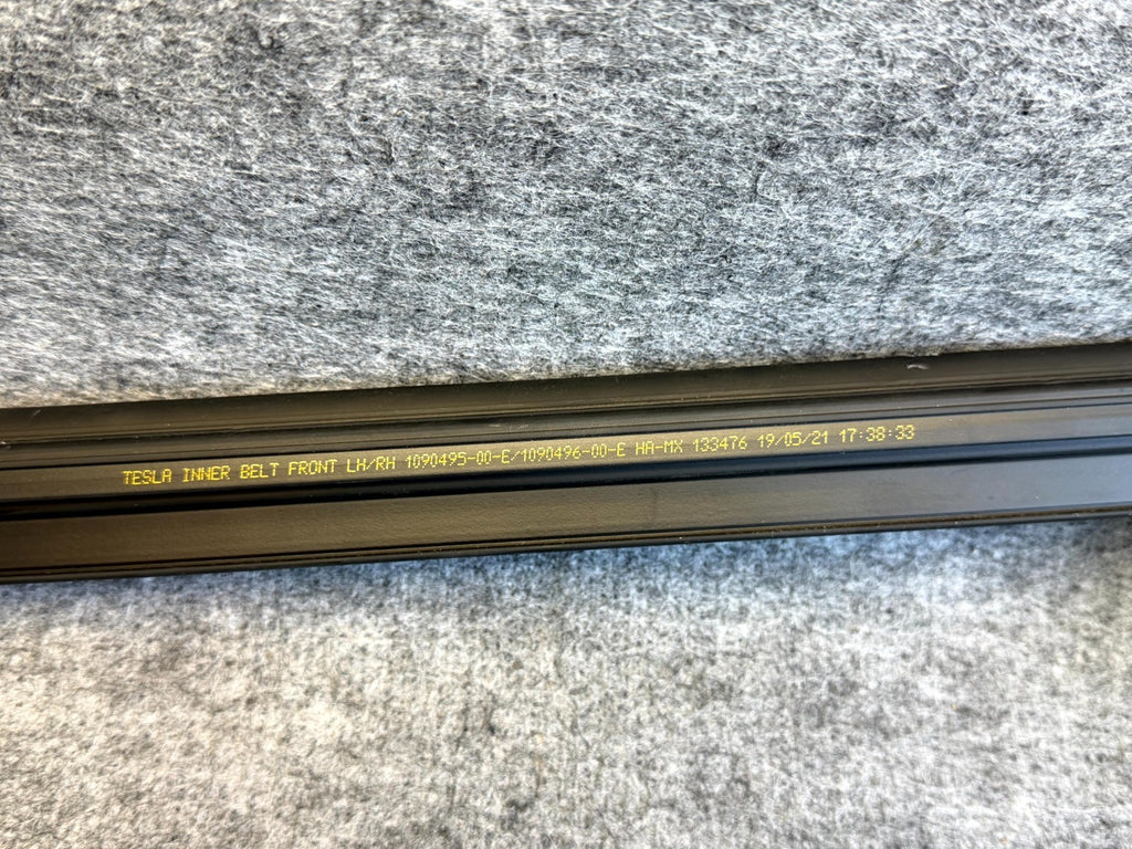 ♦️2017–2023 TESLA MODEL 3 FRONT RIGHT INNER BELT SEAL MOLDING OEM, 1090495-00-E
