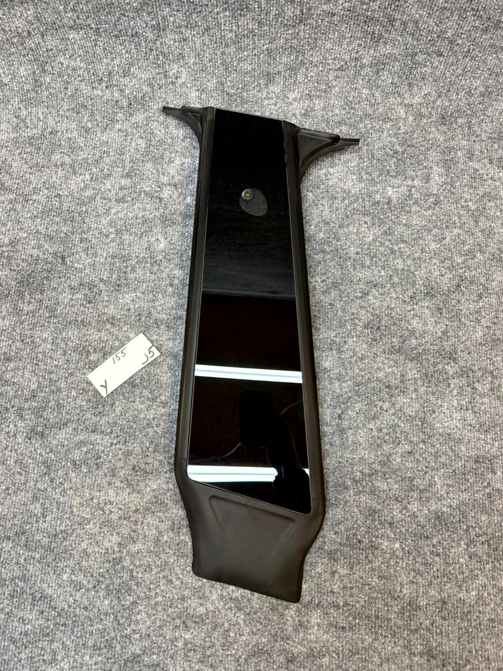 2020-2023 TESLA MODEL Y RIGHT B PILLAR APPLIQUE COVER W/CAMERA OEM, 1785300-00-C