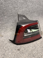 2020 - 2024 TESLA MODEL Y REAR LEFT DRIVER OUTER TAIL LIGHT OEM 1502086-00-D