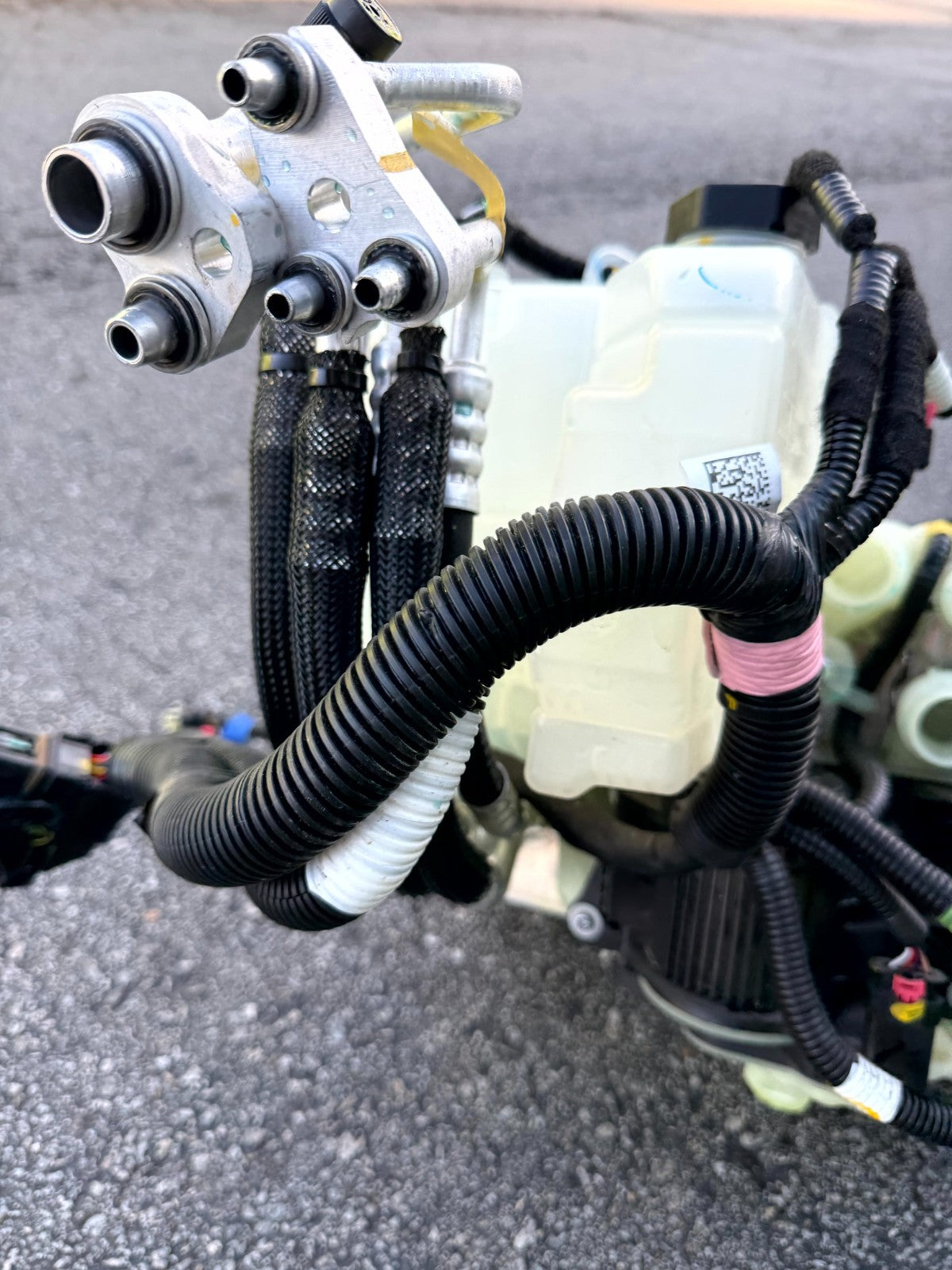 ♦️17-23 TESLA MODEL 3 SUPERMANIFOLD REFRIGERANT COOLANT PUMP ASSY OEM, 1547595A0