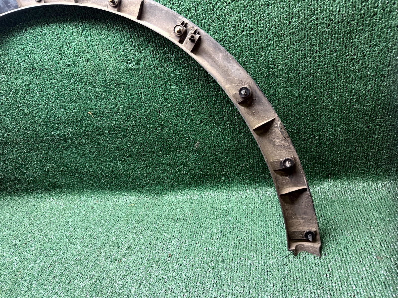 ♦️2020 - 2024 TESLA MODEL Y REAR RIGHT WHEEL FLARE GARNISH OEM, 1494164-00-B