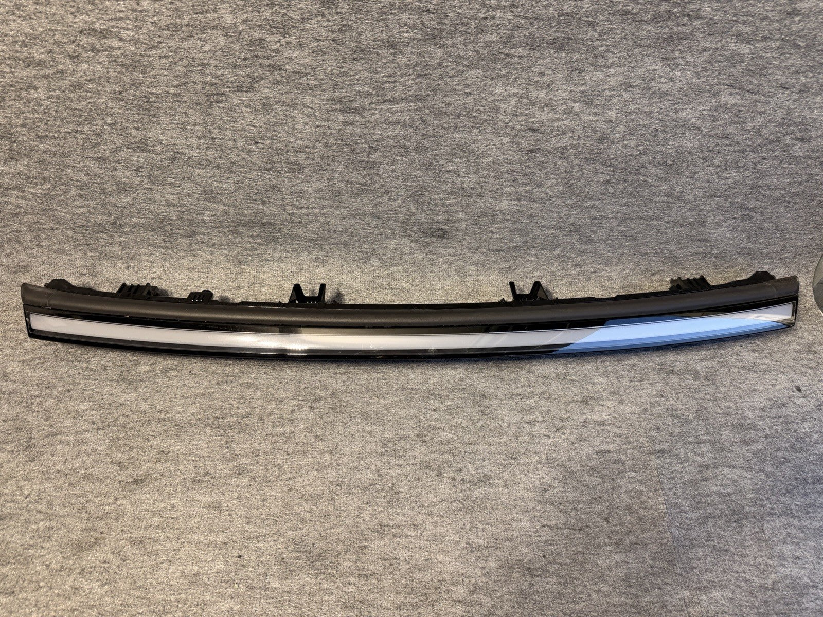 2025-26 Tesla Model Y Juniper Front Center Lightbar Light Bar 2038294-00-C OEM