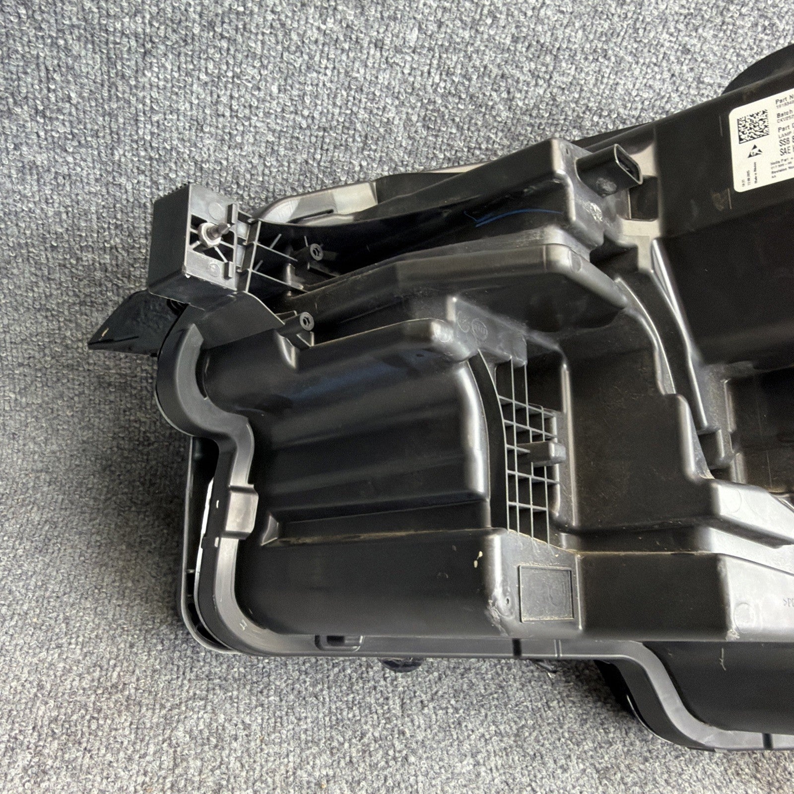 Tesla Model Y Juniper Headlight 2026 Right Passenger Side 1918348-00-E